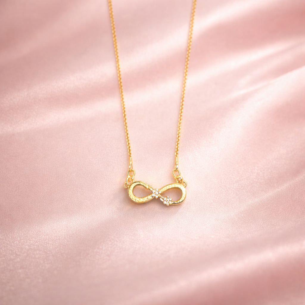 ELZIVA Aurelia Infinity Necklace